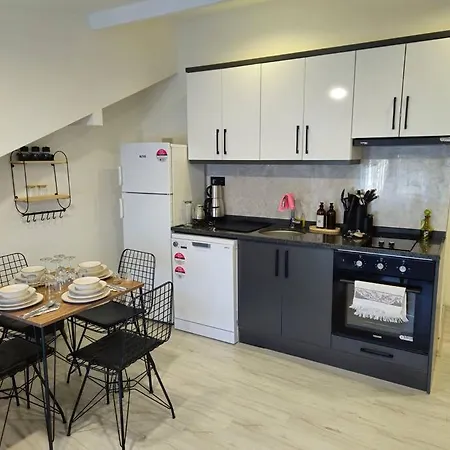 Riverside Suits- 7 Ile Evinizde Gibi Apartmán