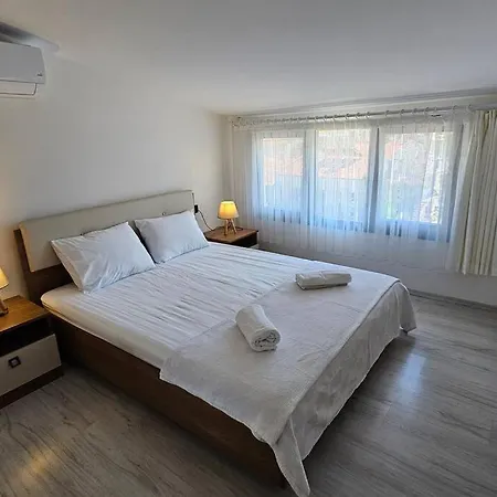 Apartmán Riverside Suits- 7 Ile Evinizde Gibi *